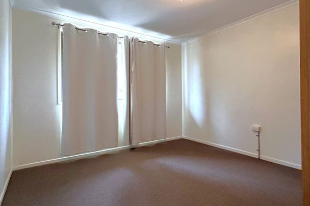 Spacious "City Fringe" Townhouse - Walk to Clifford Gardens - Photo 1