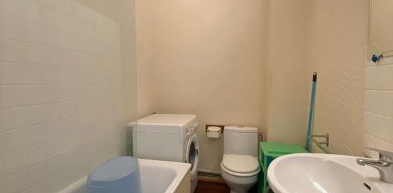 Location Appartement 1 pièce 20m² SAUMUR 49400 - Photo 2