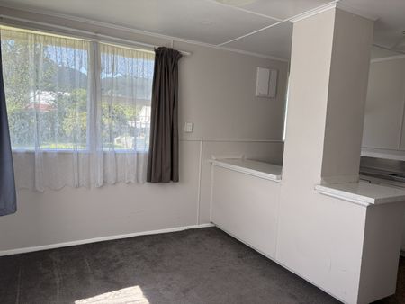 Tidy Home - Kawerau - Photo 3