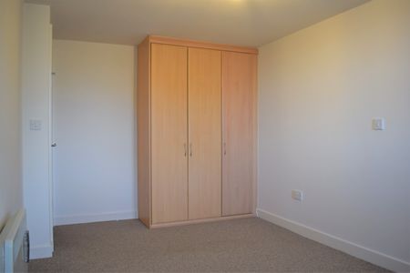 2 Bed Flat, Jenner House, NG3 - Photo 2