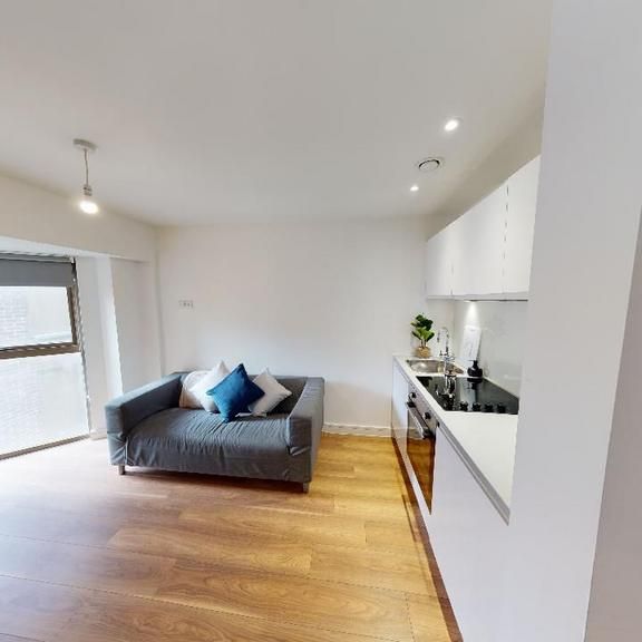 Studio to rent - Photo 1