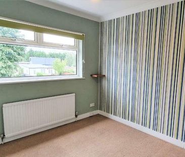 Mount Road, Chessington, KT9 - Photo 6