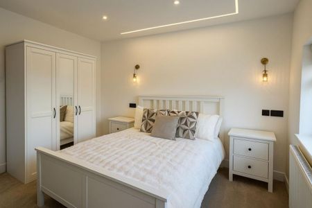 1 bedroom in a house share to rent - Photo 3