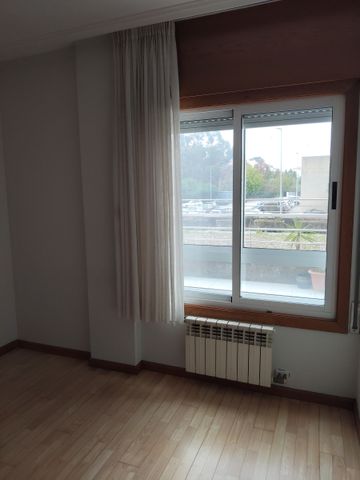 Apartamento T1 para Arrendamento no Porto com Garagem e Arrumos - Photo 5