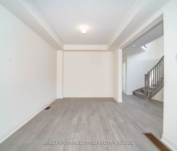 Property For Lease | E9014239 - Photo 5