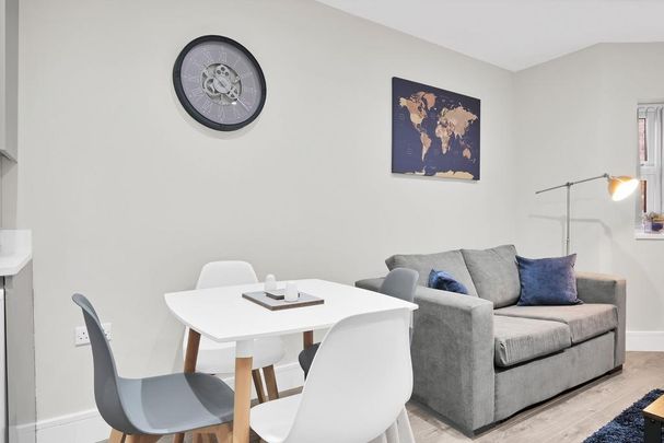 2 bedroom apartment to rent - Photo 1