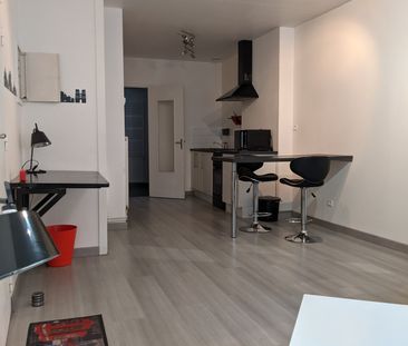 Location Appartement 1 pièce 30m² ISSOUDUN 36100 - Photo 3