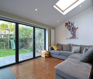 5 bedroom terraced house to rent - Photo 3