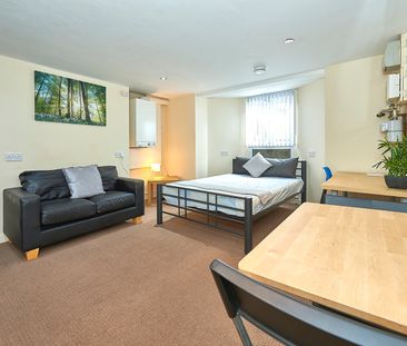 Studio Flat, Carlton Road, M6 - Photo 4