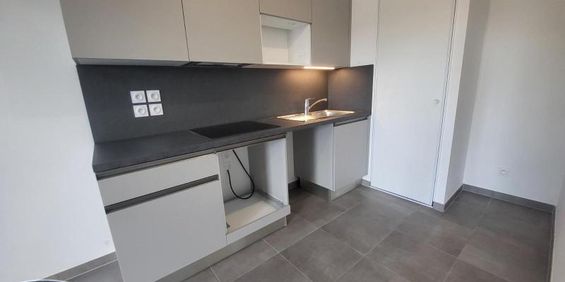 Location Appartement 2 pièces 41m² ANNECY 74000 - Photo 3