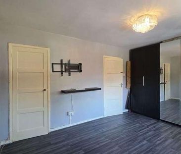 Marriott Road, London, E15 - Photo 3