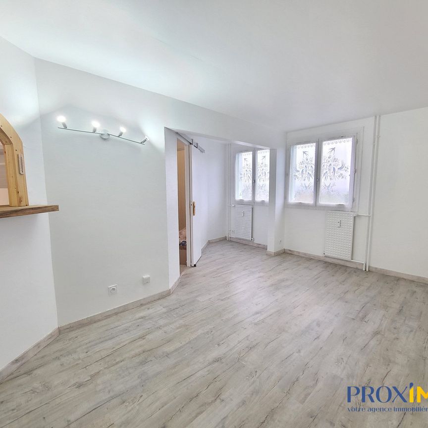 Location Appartement 2 pièces 49m² TULLINS 38210 - Photo 1
