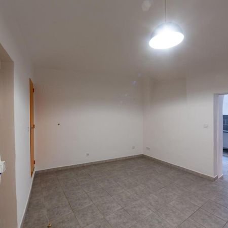 Location Appartement 1 pièce 35m² LES VANS 07140 - Photo 4