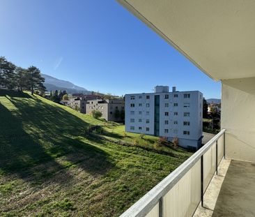 Rent a 3 ½ rooms apartment in Malleray - Photo 3