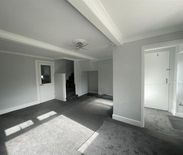 Alland Grange Lane, Manston, Ramsgate - Photo 1