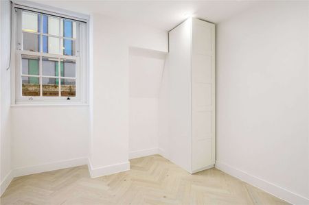 A newly refurbished third floor two bedroom flat. - Photo 5