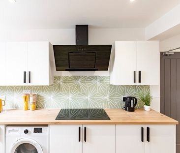 Spitalfield #53 - Room 5 - Photo 1