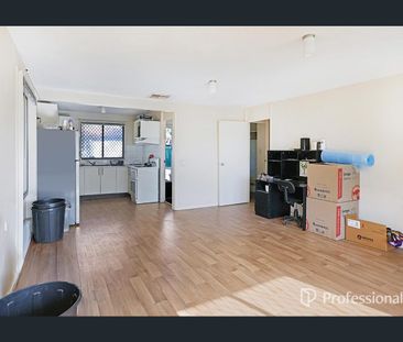 25 Quinn Street, West Tamworth - Photo 1