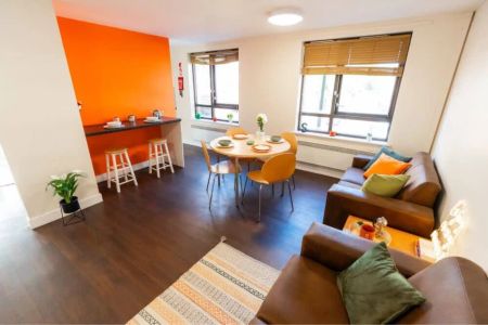 Double En-Suite - Photo 3