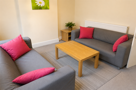2 bedroom terraced house to rent - Photo 3