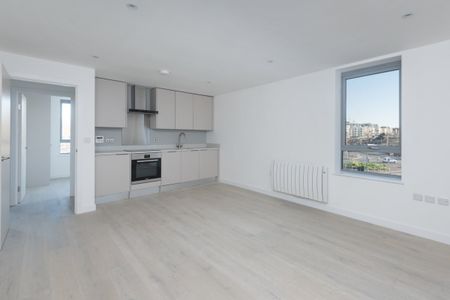 Lace House - Photo 2