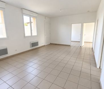 Location Appartement 3 pièces 60m² LIBERCOURT 62820 - Photo 1