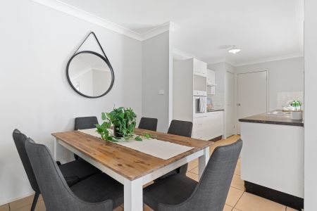 THE ULTIMATE FAMILY HOME - Photo 4