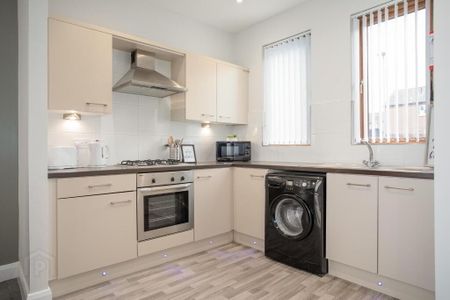 Room 4, Epworth Street, Belfast, BT5 4QR - Photo 3