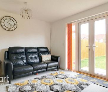 3 bedroom semi-detached house to rent - Photo 3