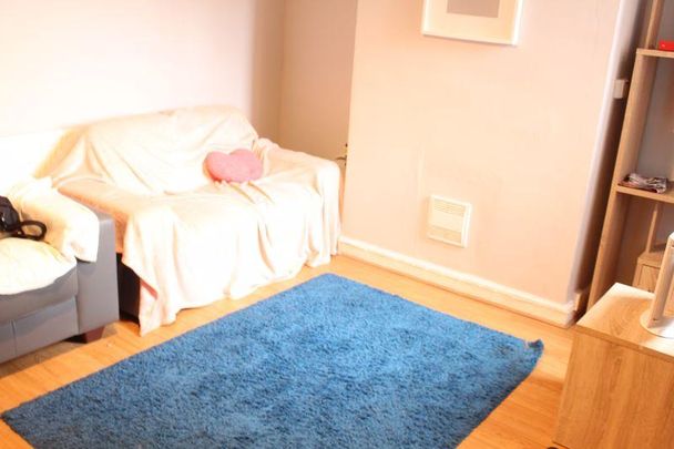 4 bedroom house share to rent - Photo 1