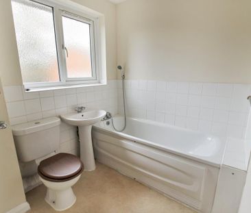 1 bedroom semi-detached house to rent - Photo 3