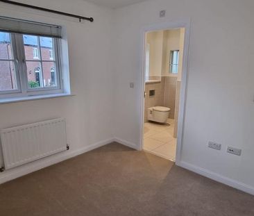 2 bedroom semi-detached house to rent - Photo 3