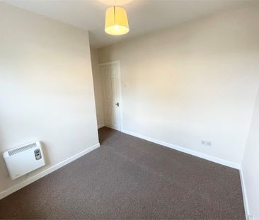 1 bed flat to rent in Albert Road, Old Windsor, SL4 - Photo 5