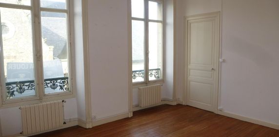 Location Appartement 2 pièces 54m² LAVAL 53000 - Photo 2