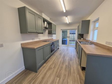 137 Belfast Road, Bangor, BT20 3PP - Photo 5