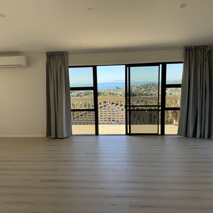 Property Management5 Moorgreen Heights, Torbay - House for Rent - Photo 1