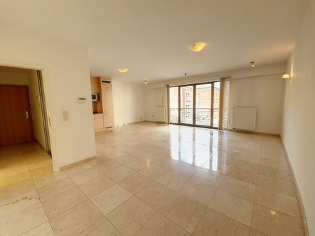 Lumineux & Moderne | Quartier Sainte-Catherine appartement deux chambres - Photo 3