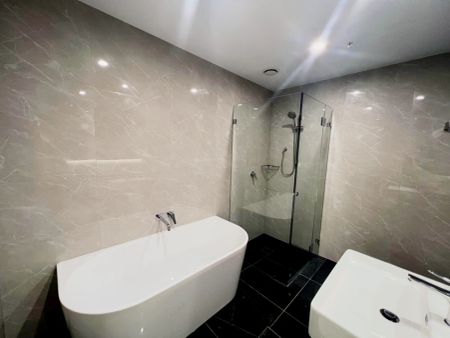 2 bed 2 bath-324 - Photo 3