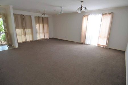 Family home in Highlands Estate - Photo 2