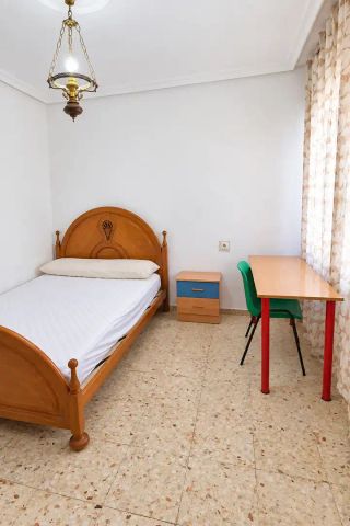 Cáceres - Photo 2