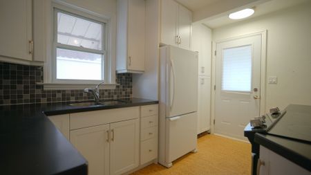 For Lease - 103 Yardley Avenue, Toronto, Ontario - Photo 3