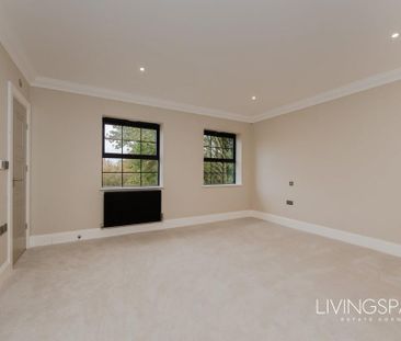 4 bedroom detached house to rent - Photo 6