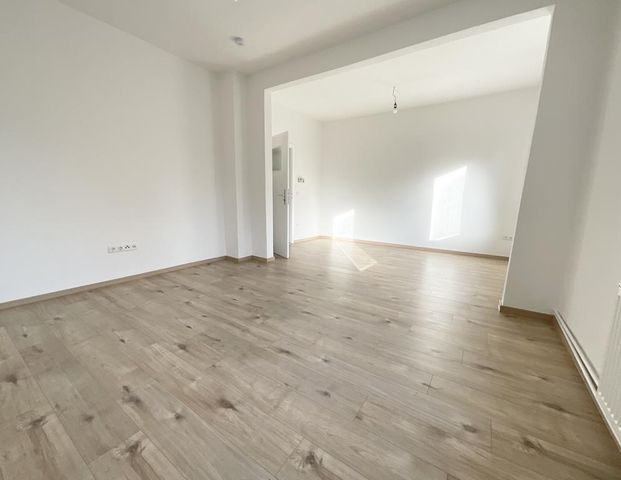 Helle 3-Zimmer Wohnung im 1.Obergeschoss in Fedderwadergroden! - Foto 1