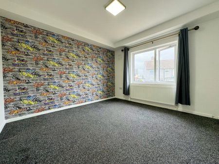 3 Bedroom Semi Detached - Photo 3