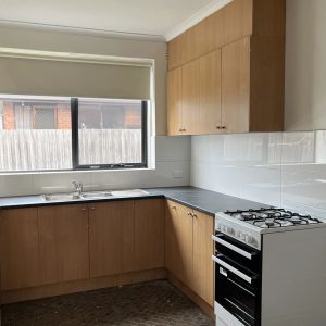 Close to Central Dandenong - Photo 2
