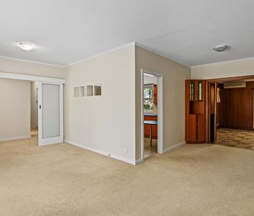 12 Beaconsfield Road - Photo 2