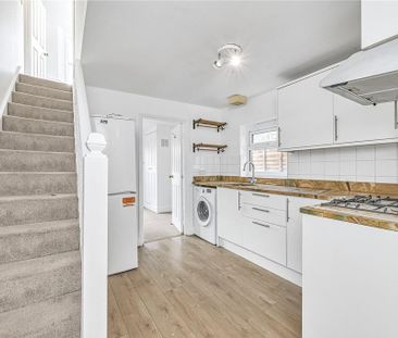 2 bedroom terraced house to rent - Photo 6