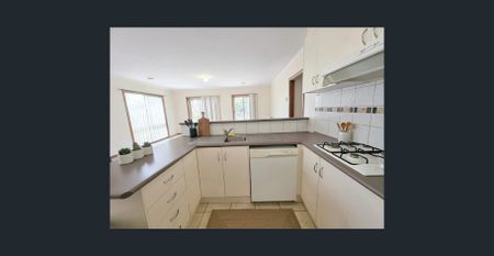 Quiet complex living - Photo 4