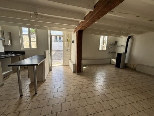 Location Maison 2 pièces 68m² ANGOULEME 16000 - Photo 1