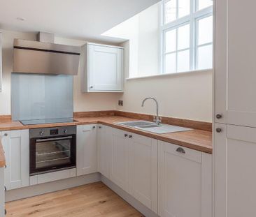 1 bedroom house to rent - Photo 2